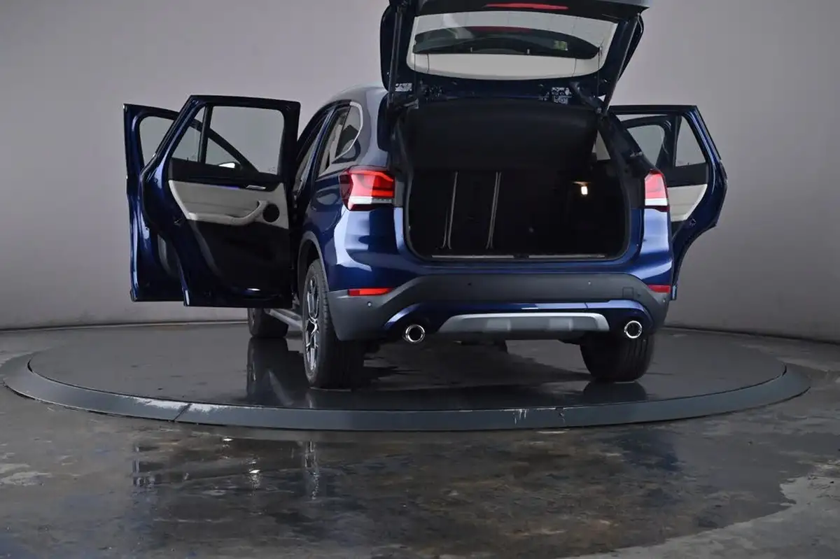 2019-bmw-x1-20-sdrive-20i-xline-sdrive-20i-big-56