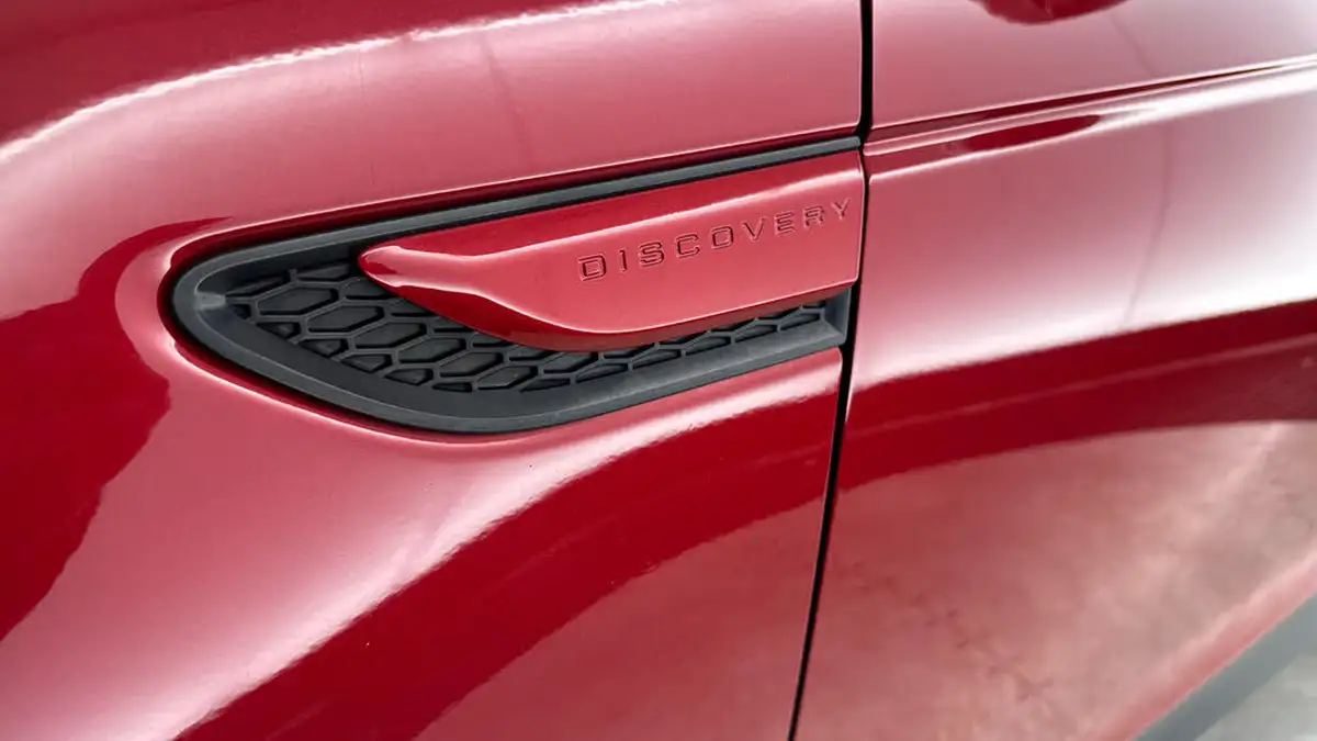2021-land-rover-discovery-sport-20-p200-s-big-30