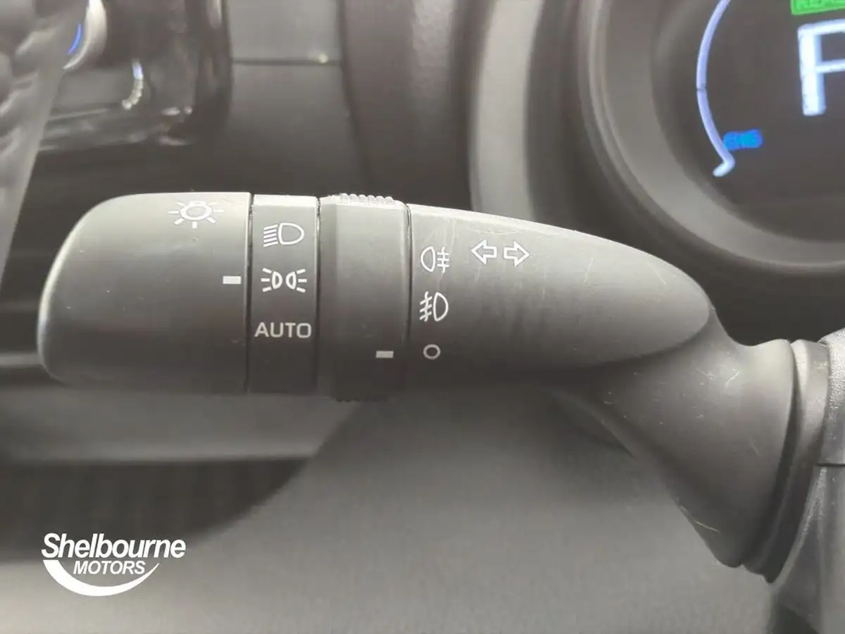 2023-toyota-yaris-15-vvt-i-design-big-26