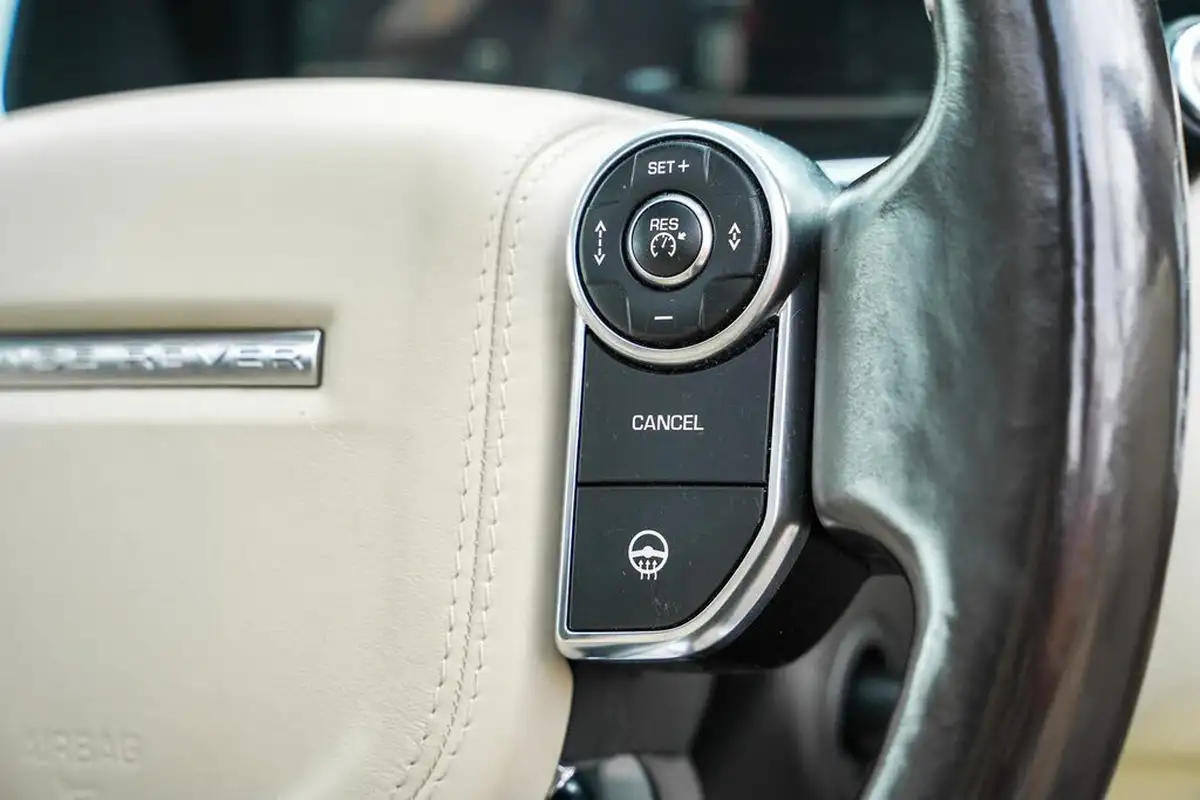 2014-land-rover-range-rover-30-sd-v6-autobiography-30-sd-ss-big-28