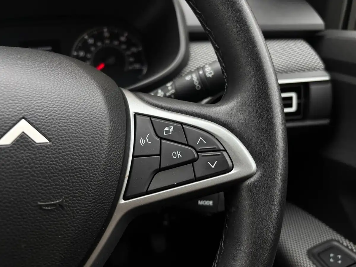 2023-dacia-sandero-10-tce-expression-90bhp-big-19