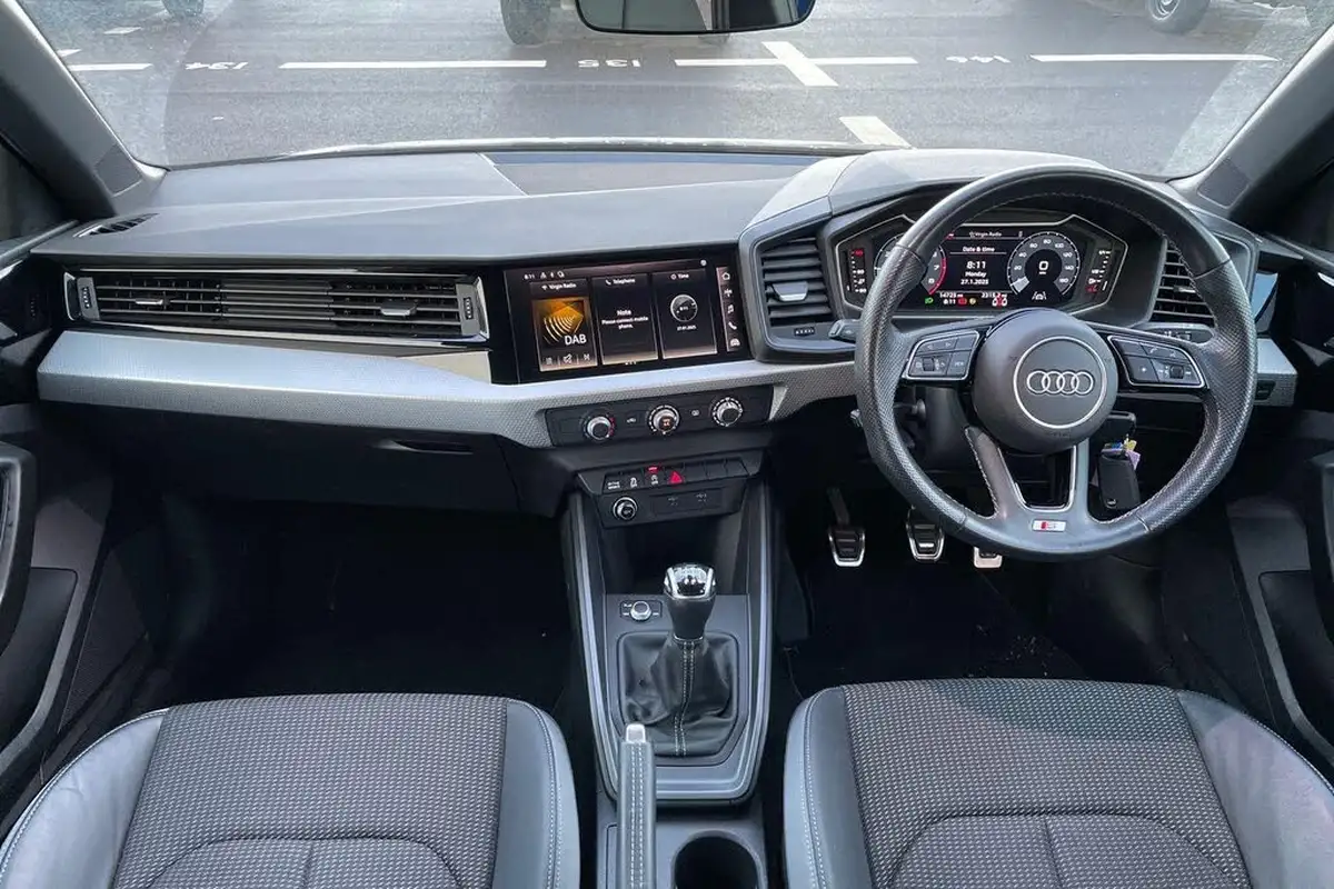 2023-audi-a1-10-30-tfsi-s-line-big-2