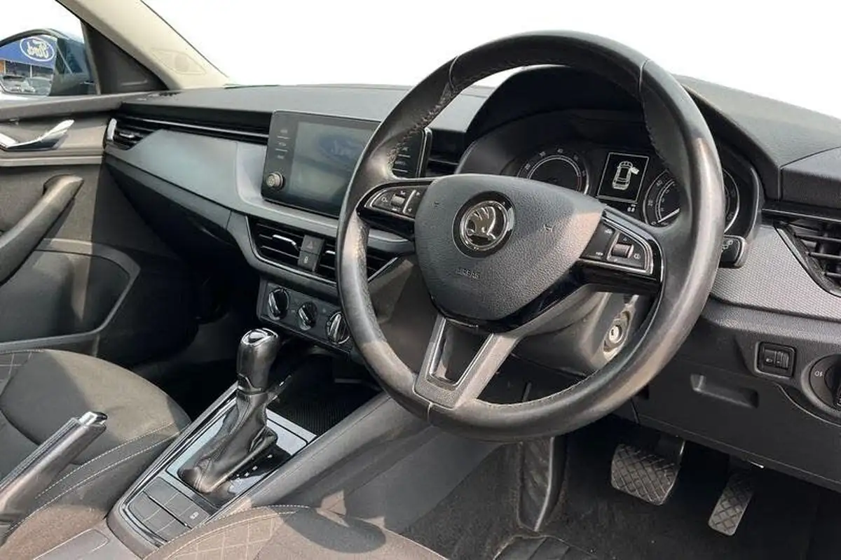 2020-skoda-kamiq-15-tsi-se-big-8