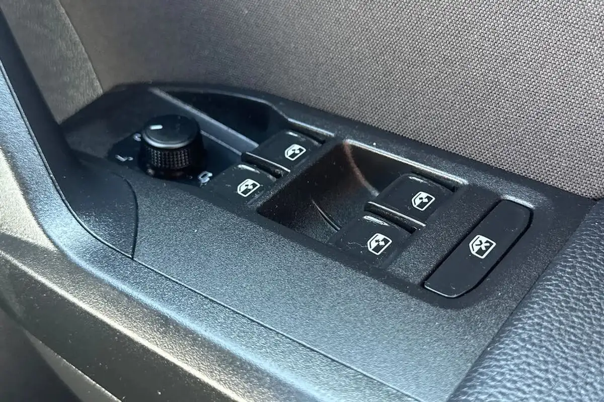 2022-seat-ibiza-10-tsi-fr-95ps-big-27