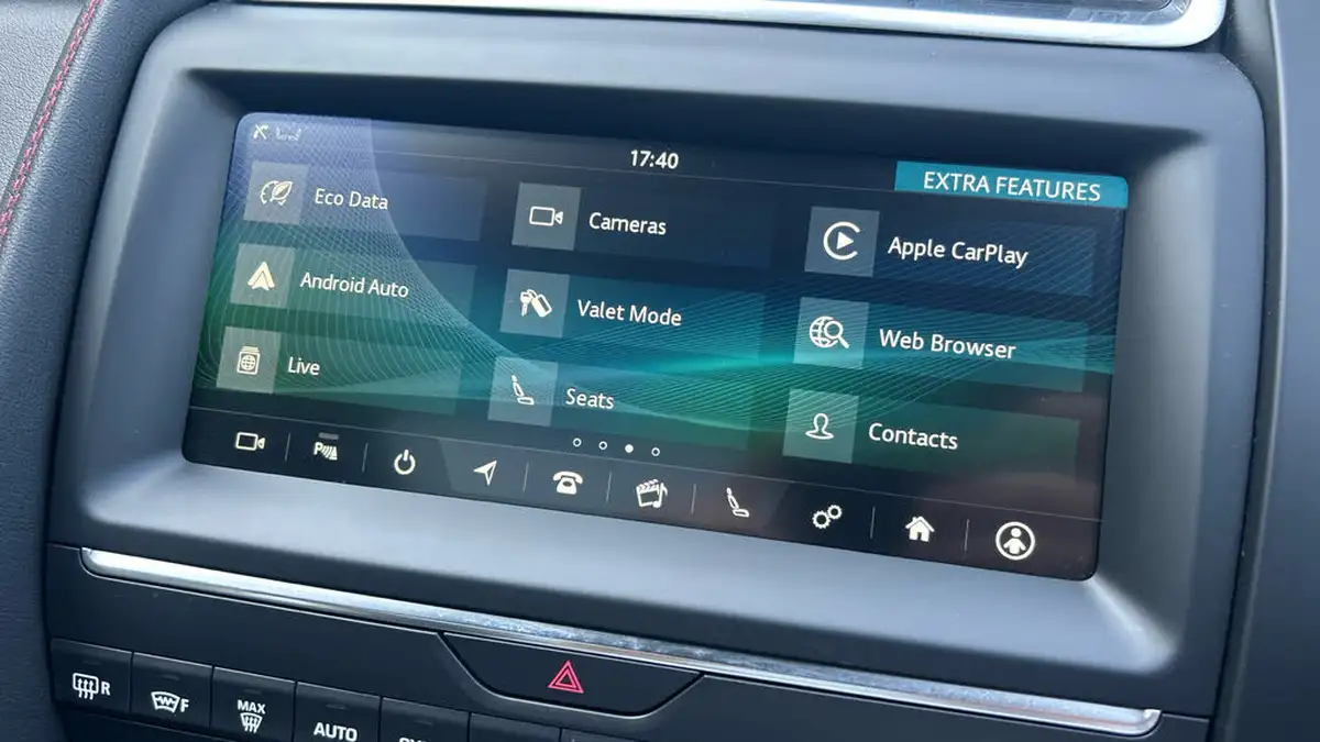 2019-jaguar-e-pace-20-i4d-chequered-flag-180ps-big-27