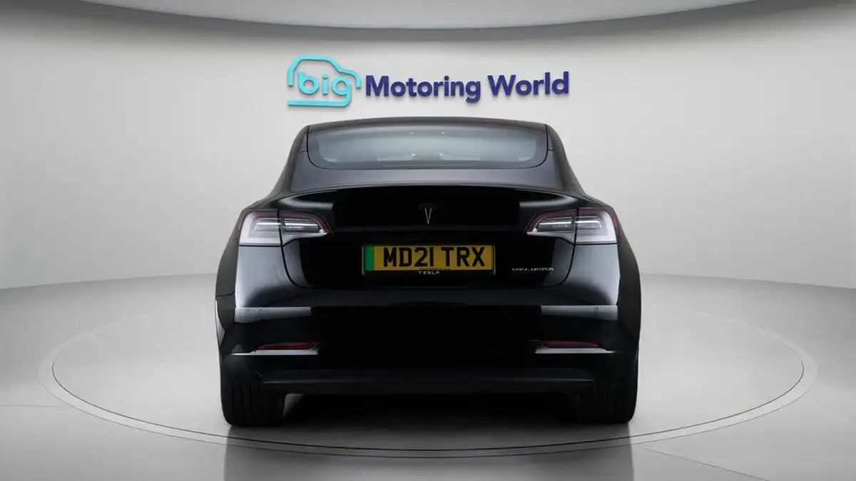 2021-tesla-model-3-e-long-range-4x4-big-6
