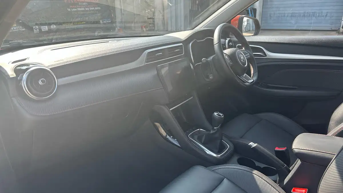 2023-mg-zs-suv-10t-gdi-exclusive-big-9