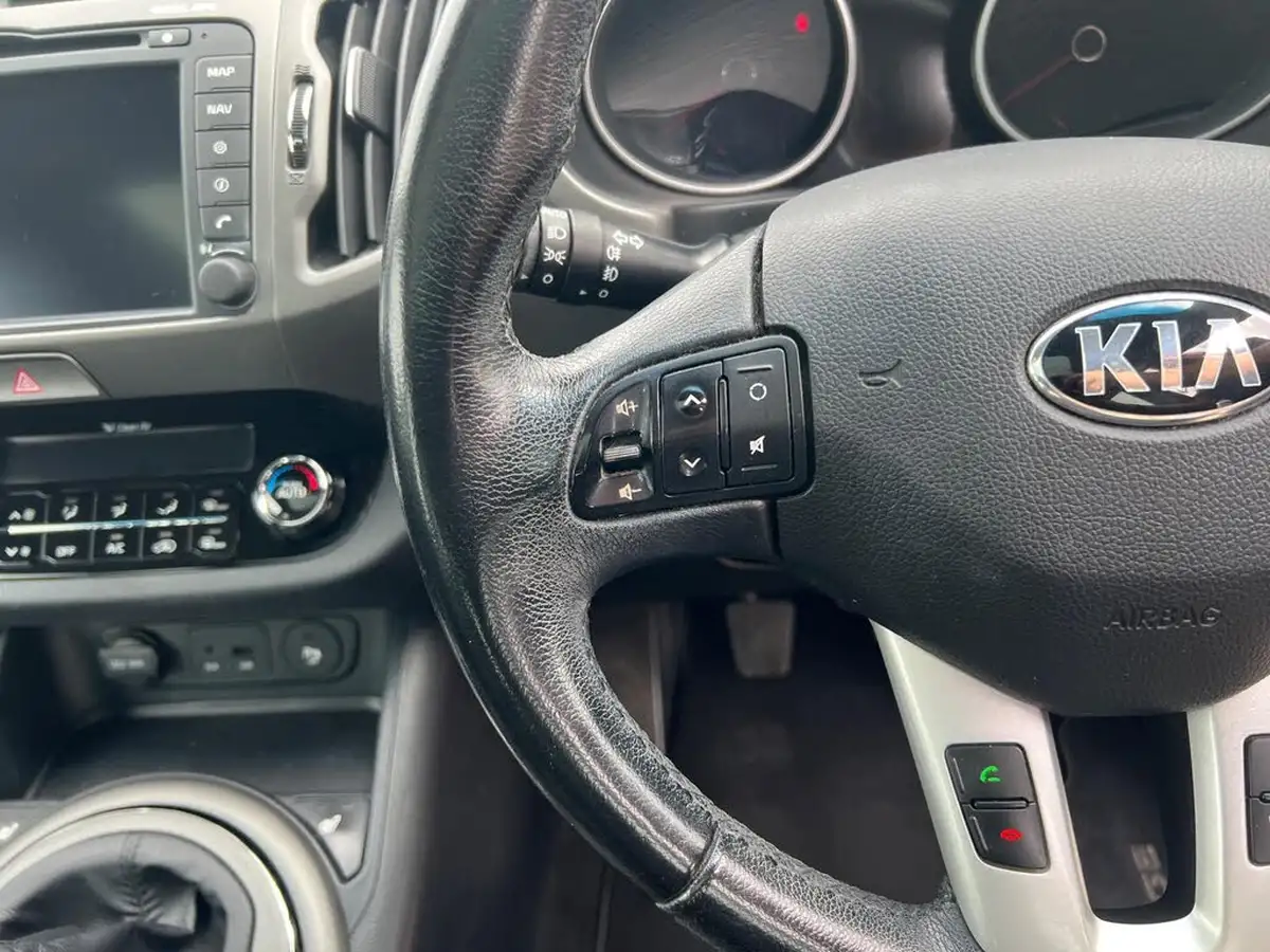 2014-kia-sportage-17-crdi-3-sat-nav-big-15