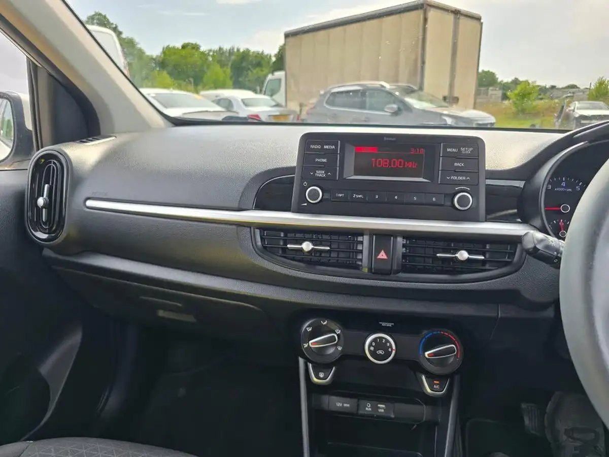 2018-kia-picanto-125-2-84bhp-adap-auto-big-17