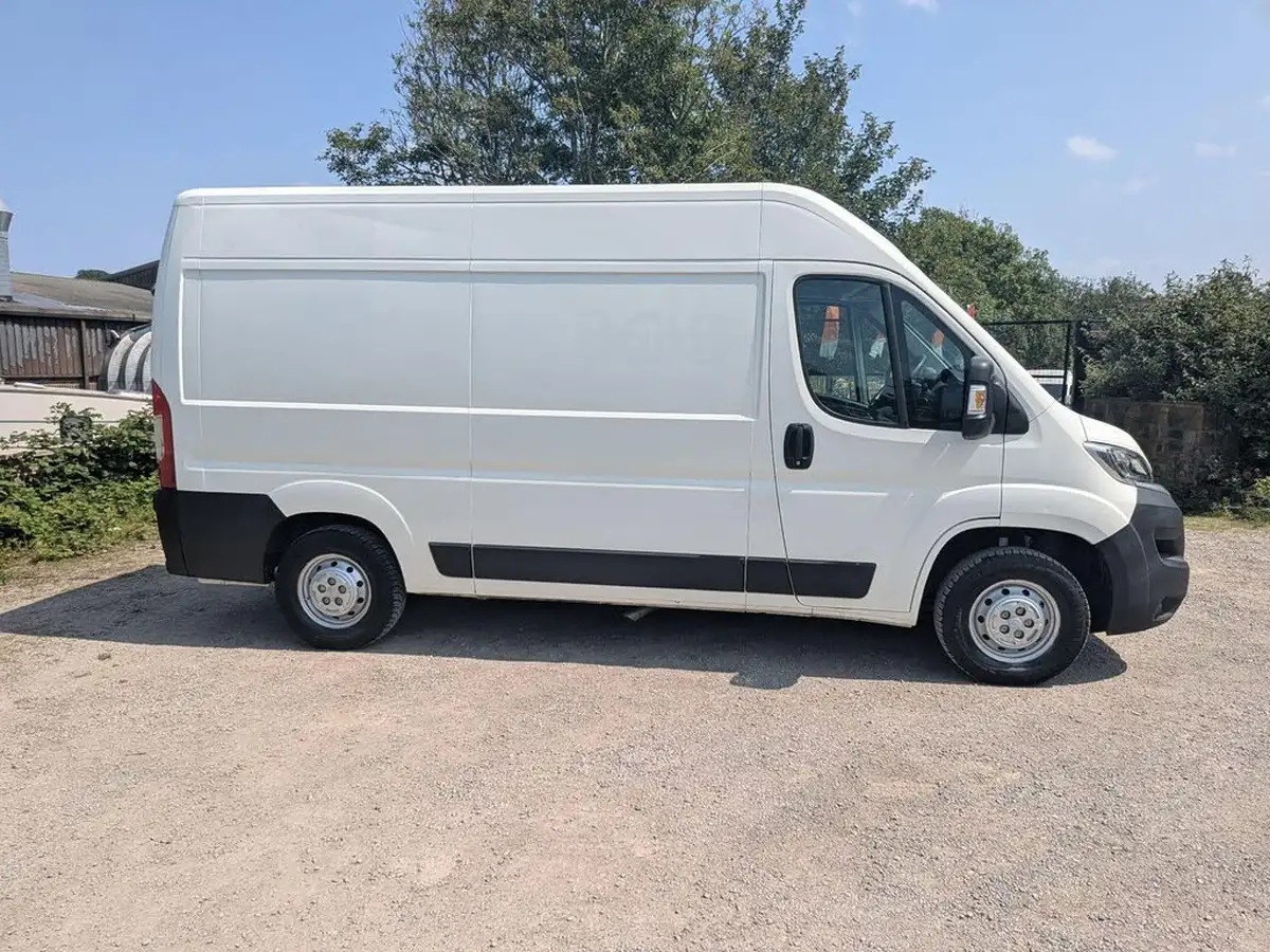 2019-citroen-relay-20bluehdi-35-l2h2-big-5