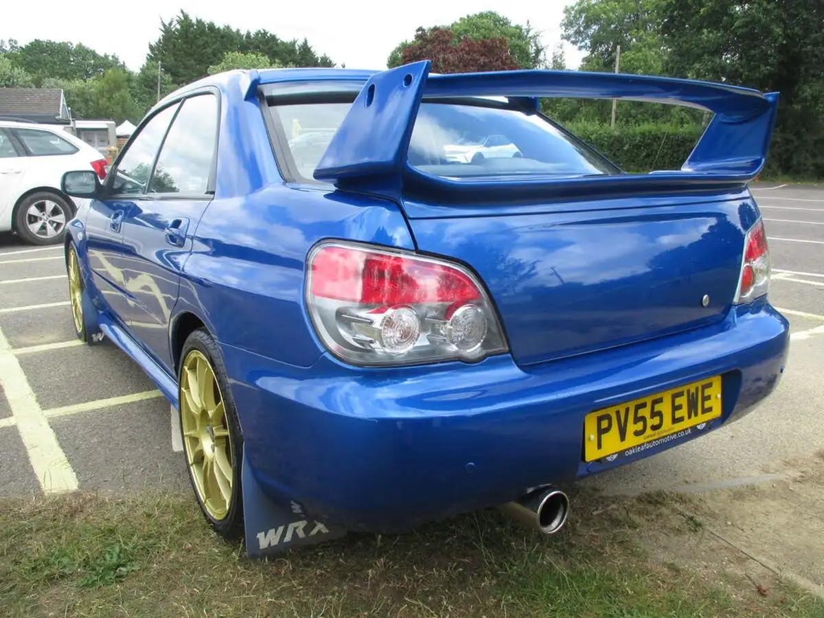 2005-subaru-impreza-25-wrx-saloon-4d-big-8