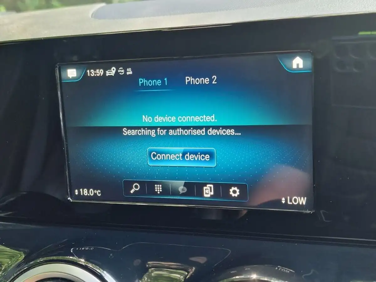 2020-mercedes-benz-b-class-20d-b200d-amg-line-big-26