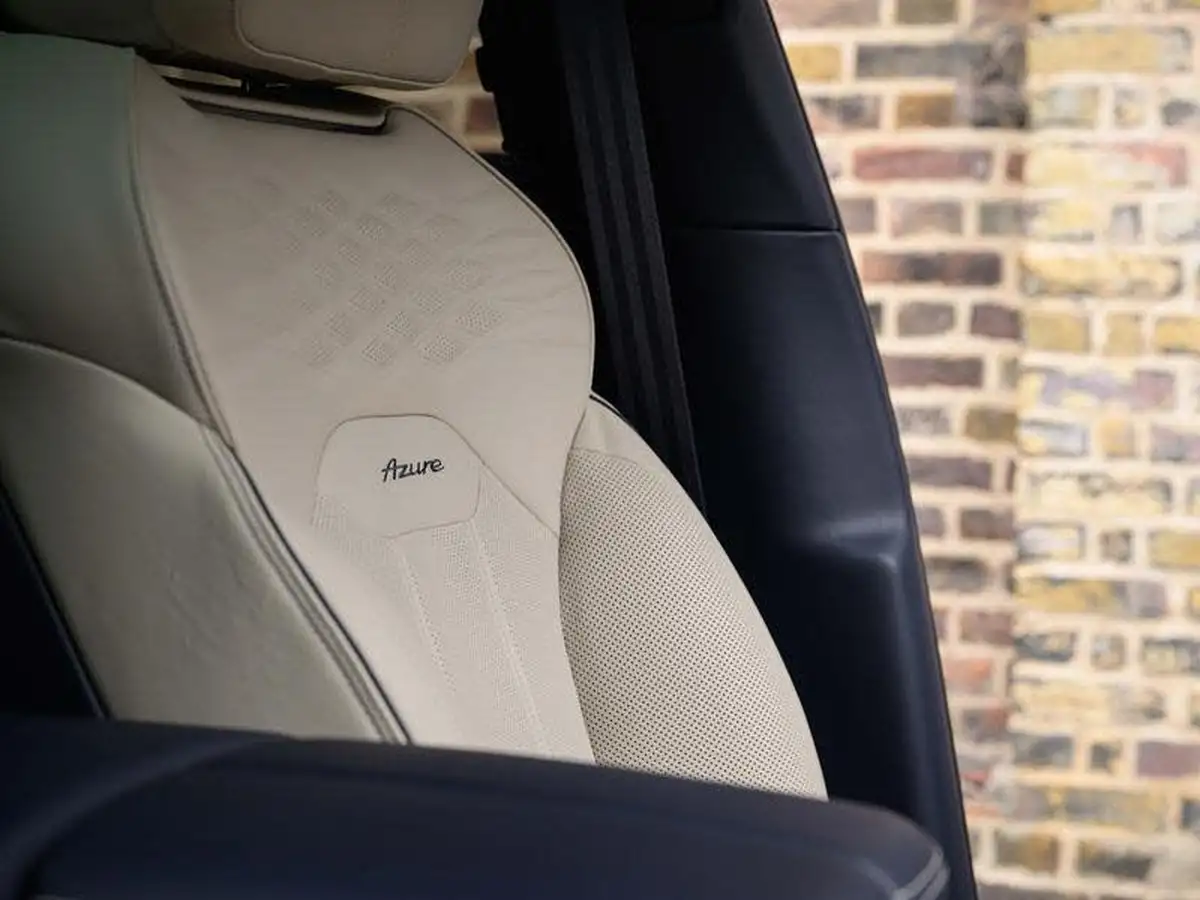 2024-bentley-bentayga-40-v8-extended-wheelbase-azure-big-33