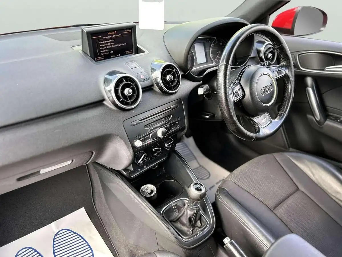 2011-audi-a1-16td-s-line-hatchback-3d-big-16