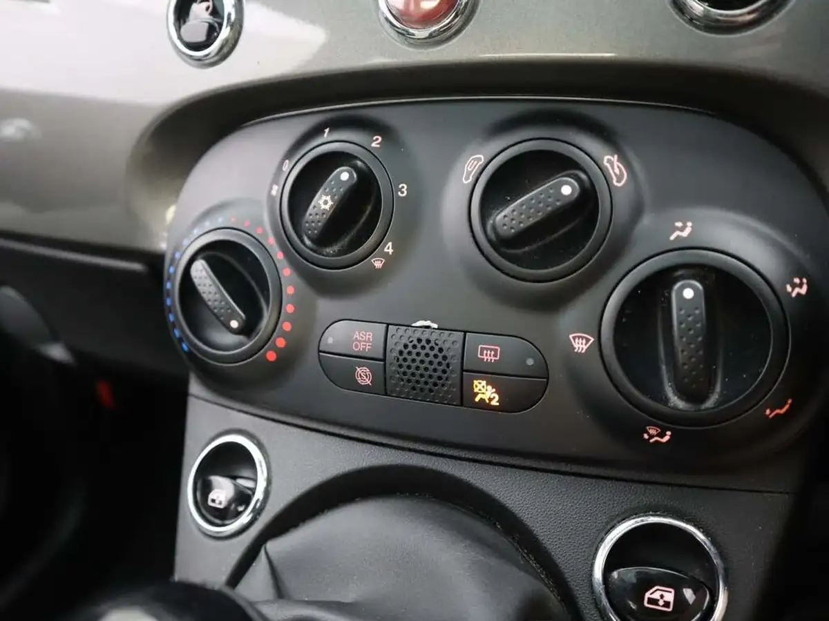 2022-fiat-500-10-dolcevita-big-30
