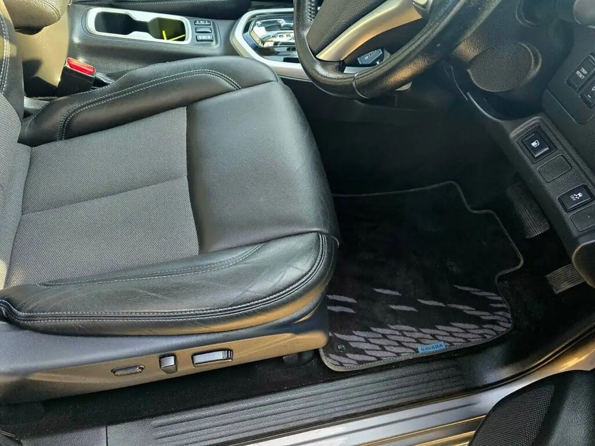 2021-nissan-navara-23dci-tt-n-guard-8-navileathersunroof-auto-big-17