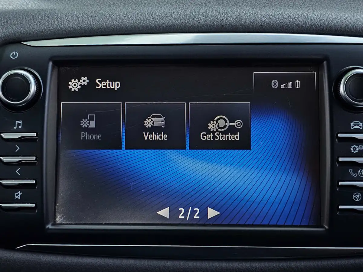 2019-toyota-yaris-15-vvt-i-icon-tech-98bhp-hybrid-1497cc-e-cvt-big-31