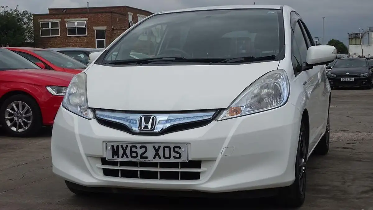 2013-honda-jazz-13-he-big-4