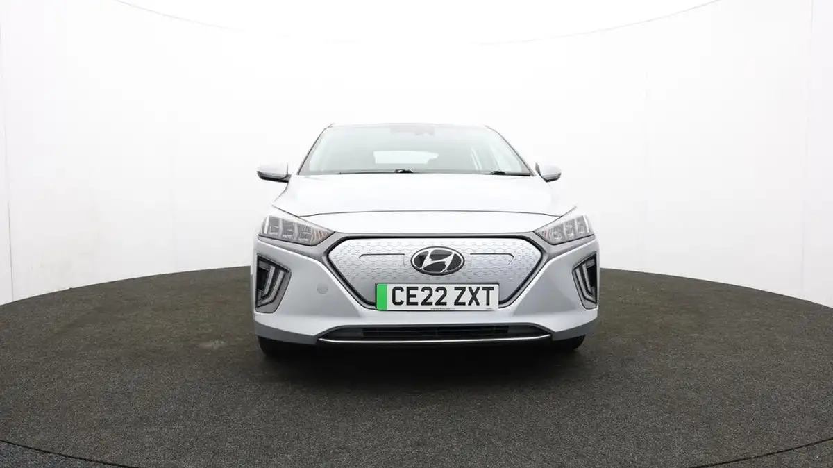 2022-hyundai-ioniq-e-premium-electric-big-48