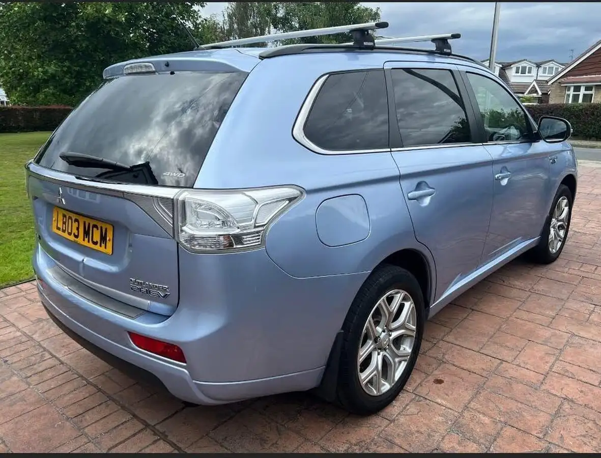 2014-mitsubishi-outlander-20-gx4hs-big-1