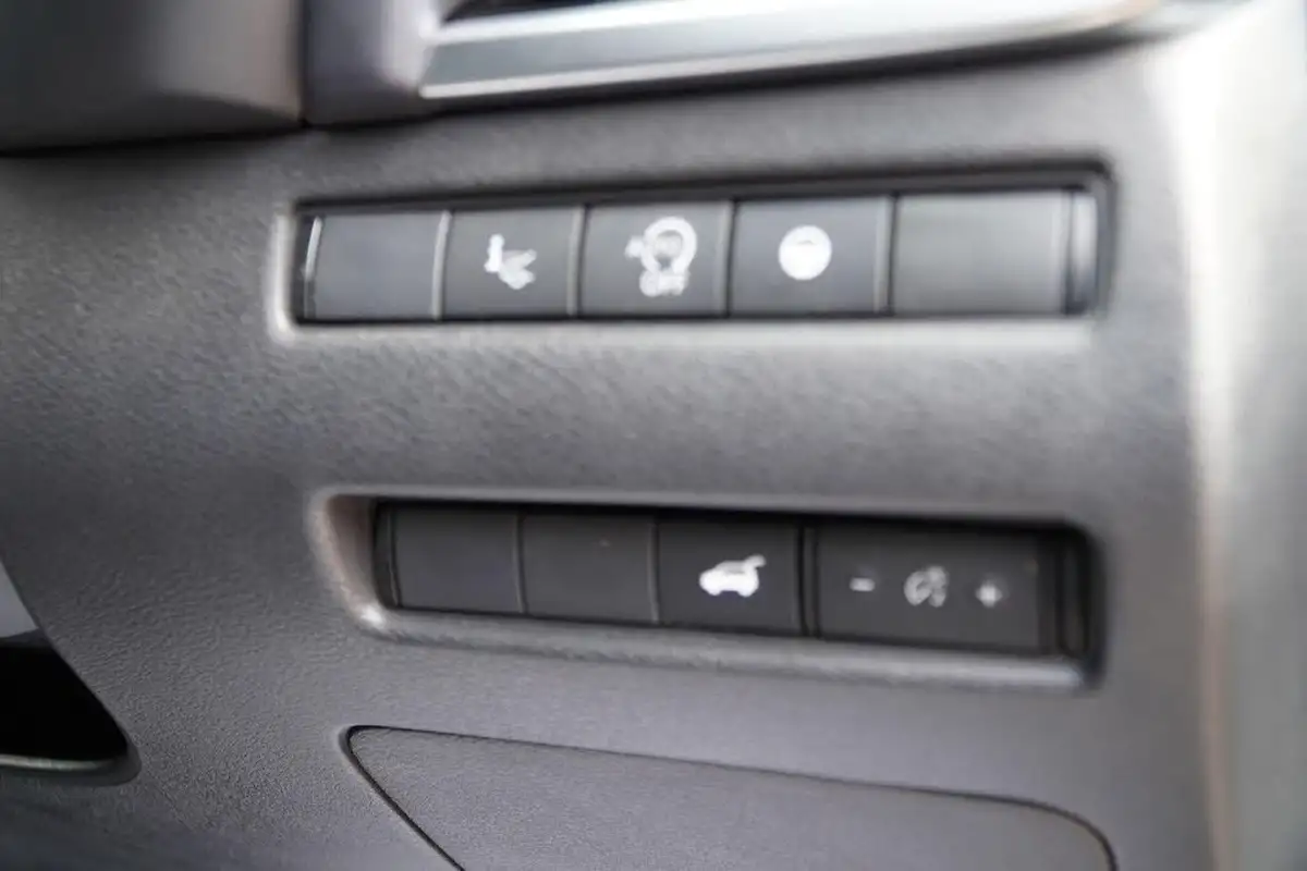 2022-nissan-qashqai-13-dig-t-tekna-140ps-mild-hybrid-big-34