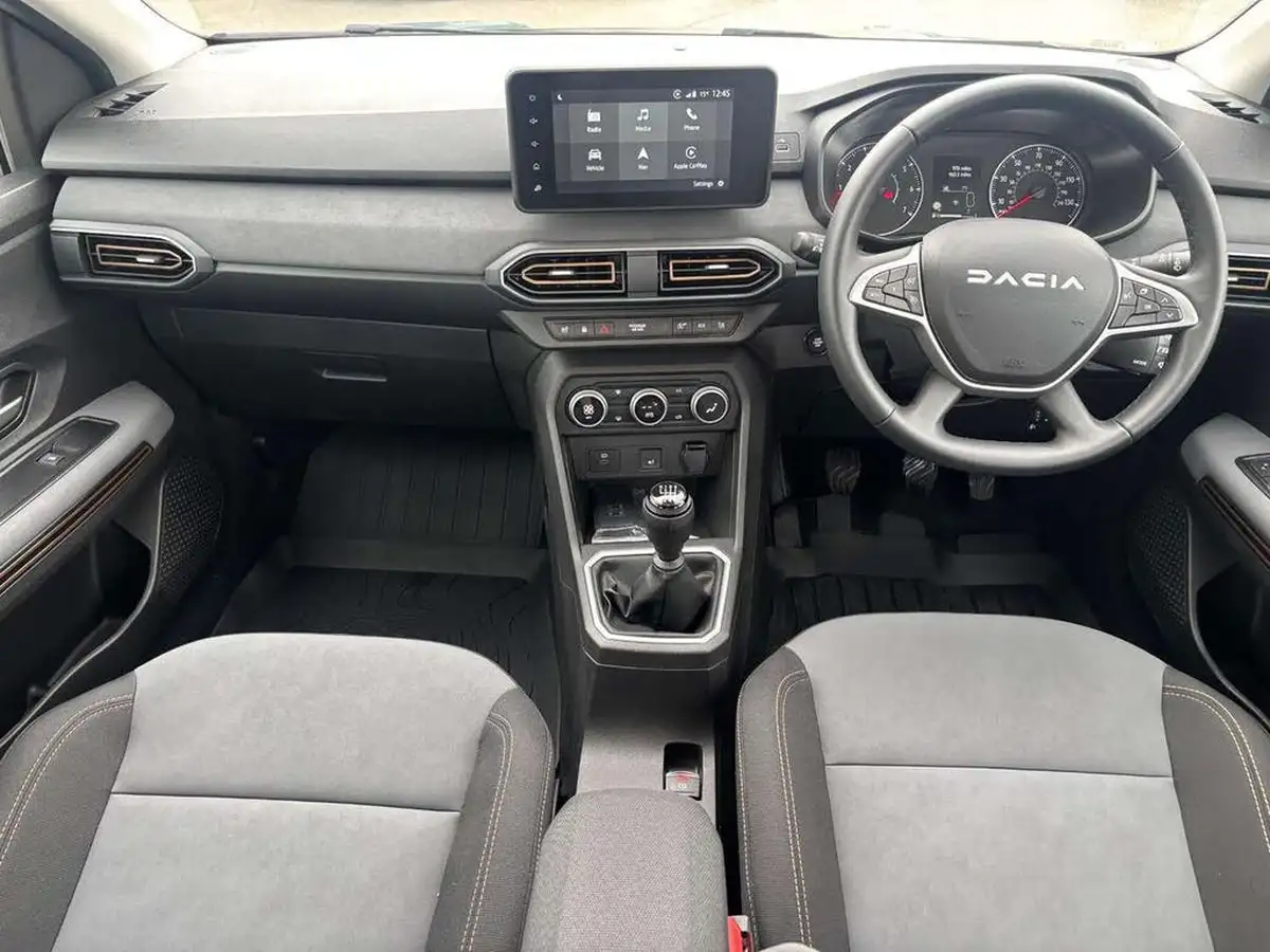 2025-dacia-sandero-stepway-10-tce-extreme-110bhp-big-7