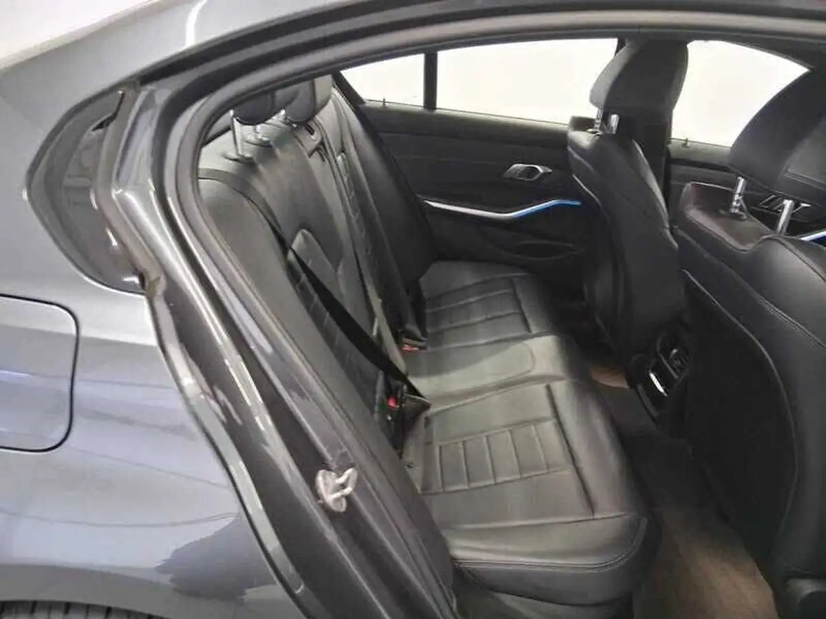 2019-bmw-3-series-20-330e-m-sport-plus-pack-big-10