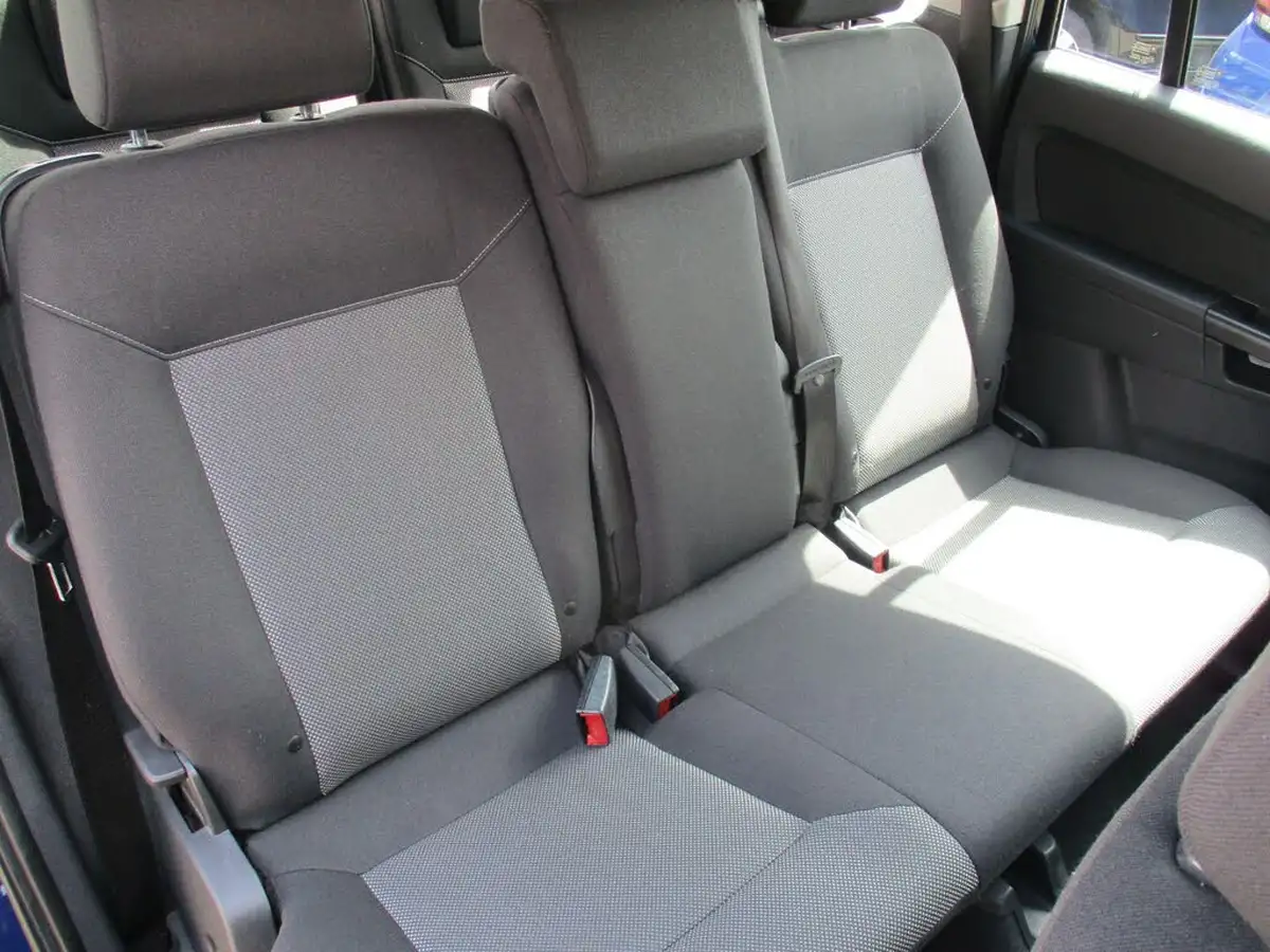 2013-vauxhall-zafira-16-exclusiv-big-14