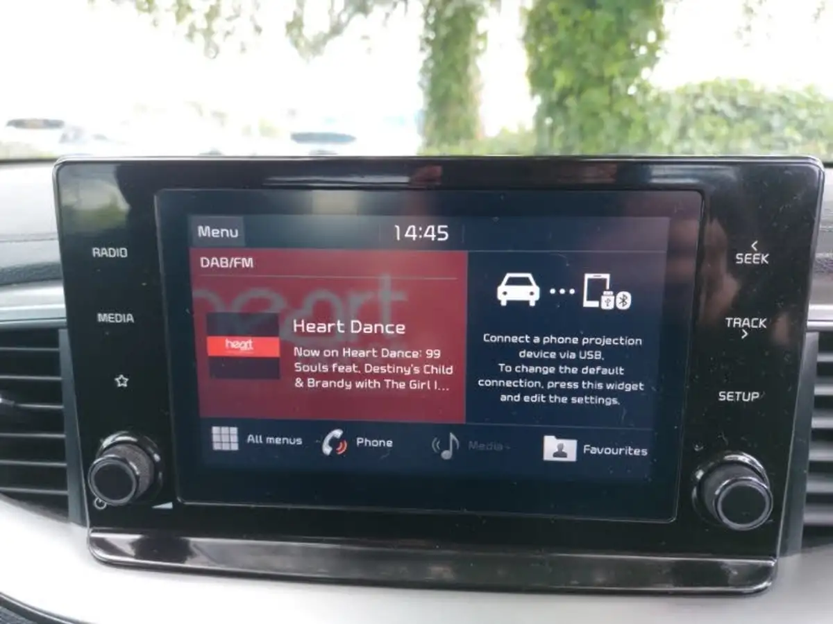 2022-kia-xceed-10-t-gdi-2-big-9