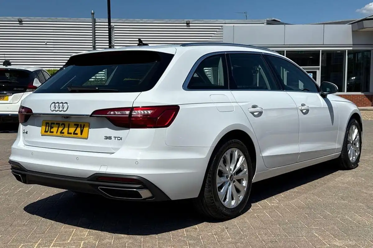 2022-audi-a4-avant-20-35-tdi-technik-big-3