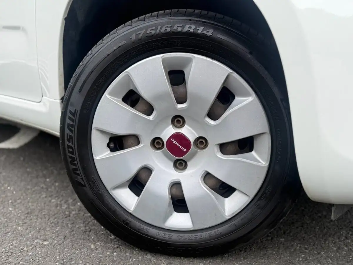 2018-fiat-panda-12-pop-big-1