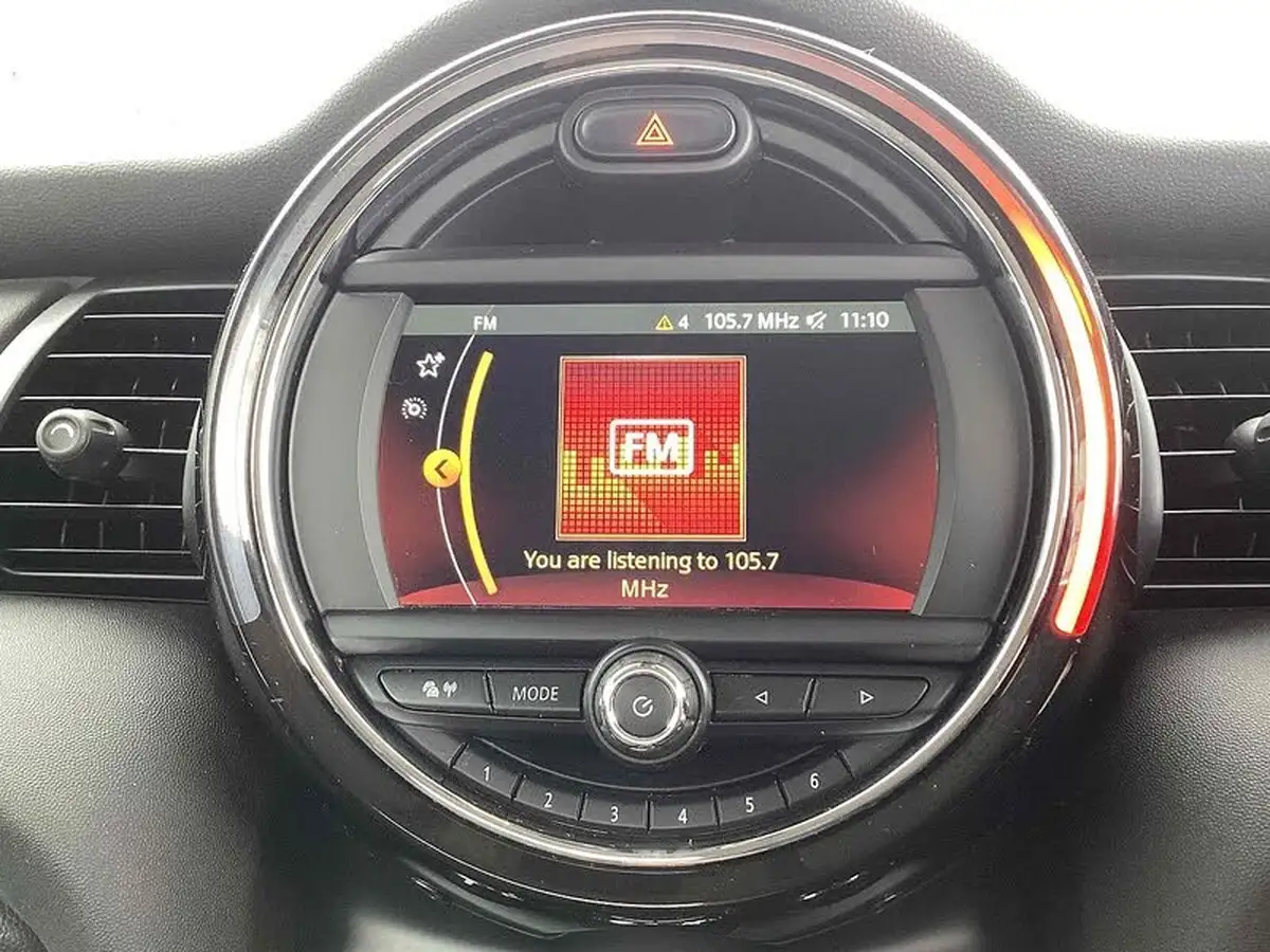 2021-mini-cooper-15-one-classic-series-ii-3d-big-8