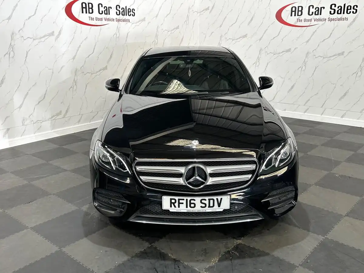2016-mercedes-benz-e-class-20d-e220d-amg-line-ss-saloon-4d-big-1