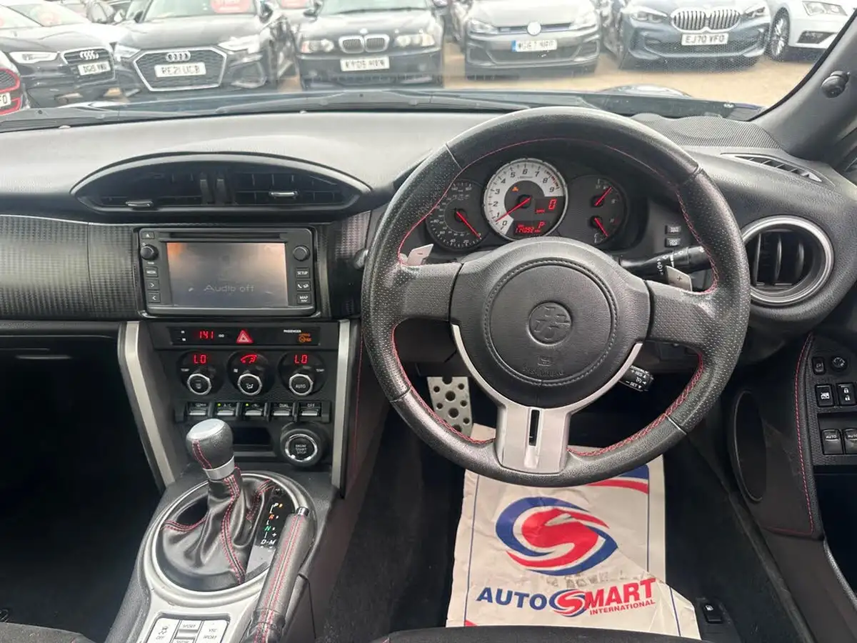 2012-toyota-gt86-20-big-3