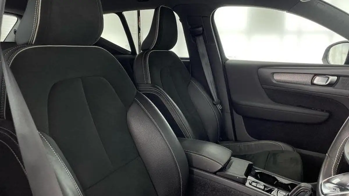 2020-volvo-xc40-20-t4-r-design-pro-awd-big-12