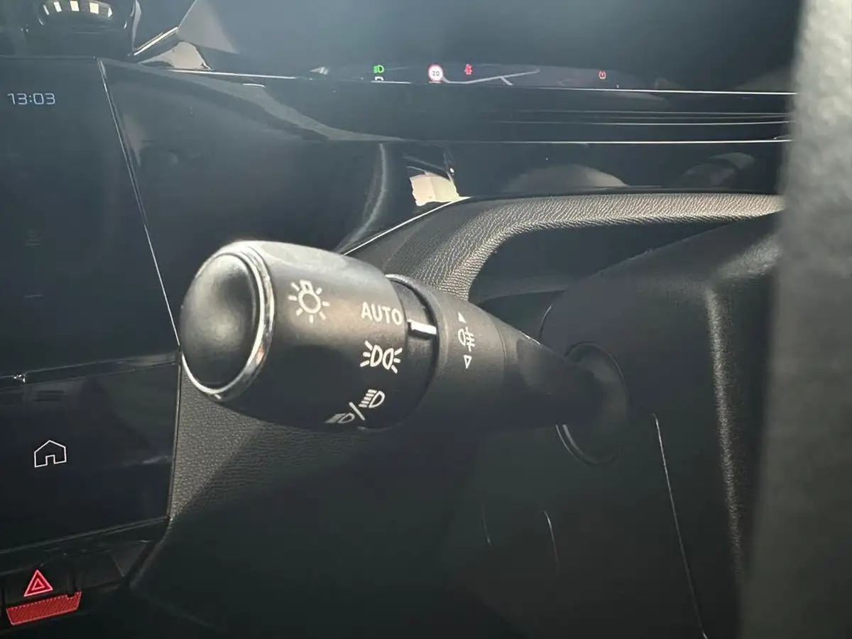 2023-peugeot-308-sw-12-puretech-allure-premium-130ps-big-26
