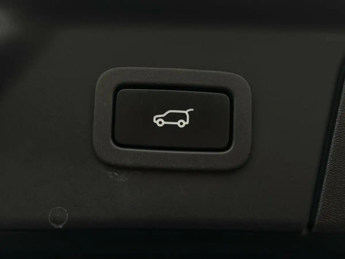 2019-land-rover-range-rover-velar-20-d180-r-dynamic-s-big-14