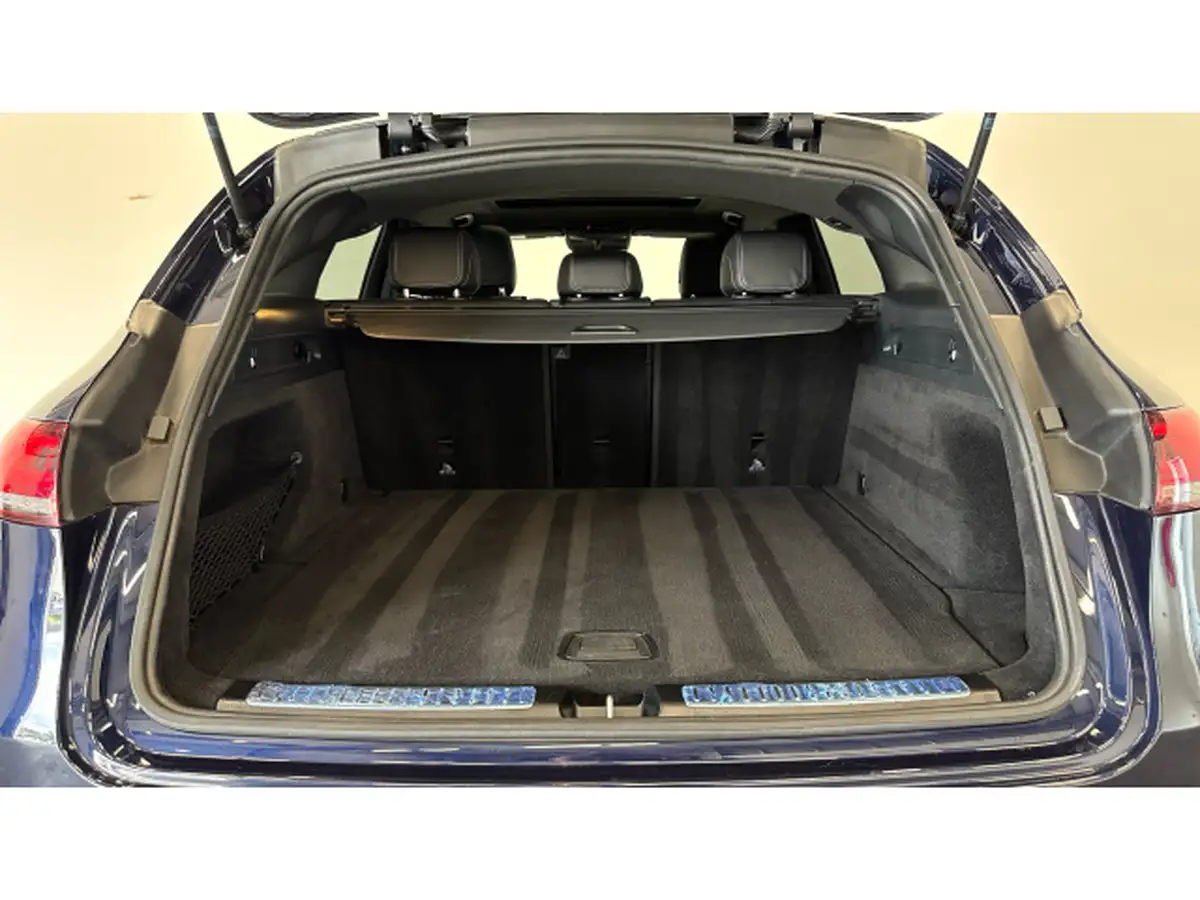 2022-mercedes-benz-eqc-e-eqc-400-amg-line-premium-plus-big-3