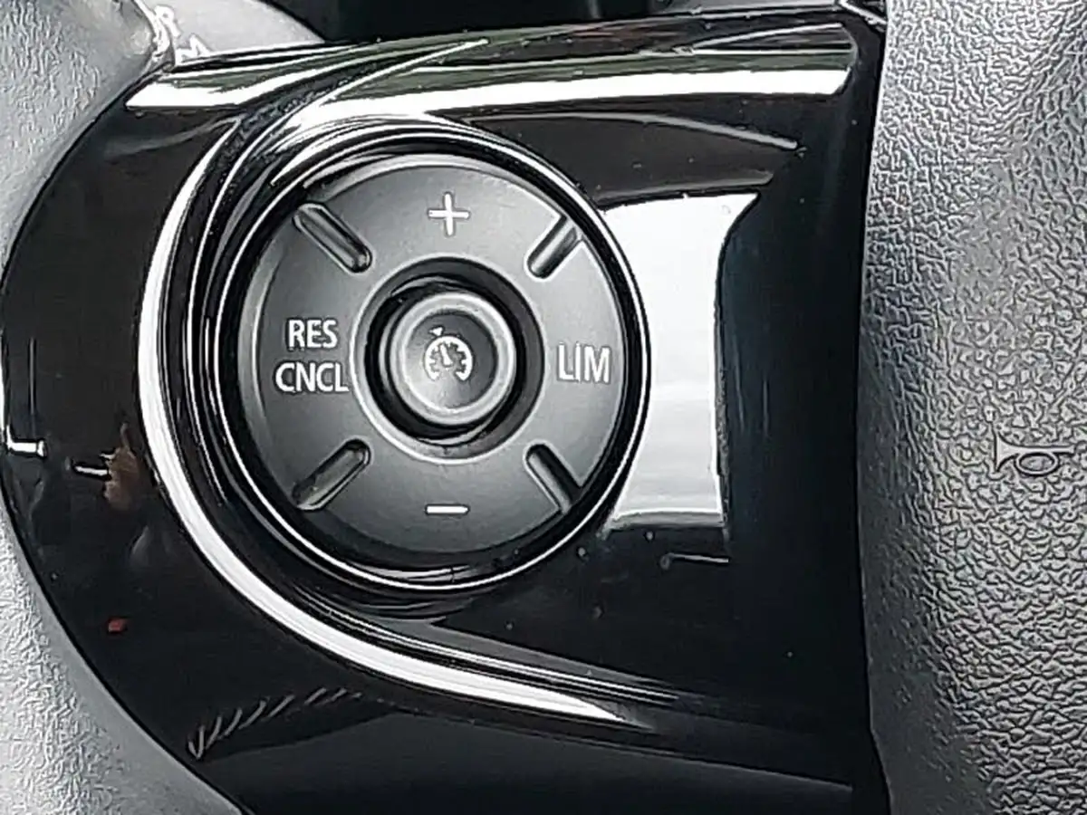 2019-mini-cooper-20-cooper-s-exclusive-189bhp-hatchback-3d-big-9