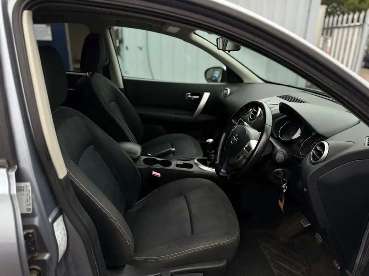 2010-nissan-qashqai-15td-n-tec-big-13