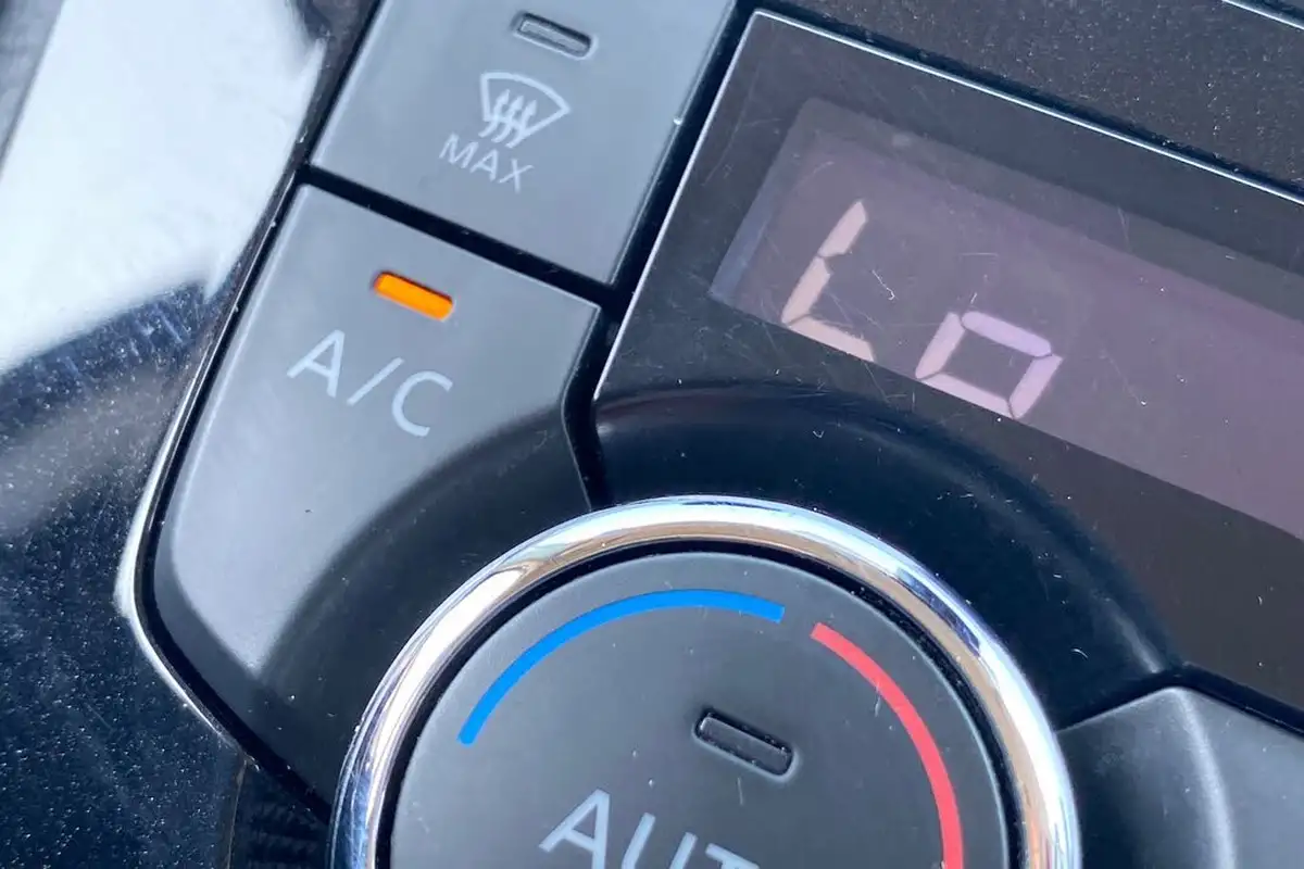 2019-nissan-qashqai-13-dig-t-tekna-140ps-big-36