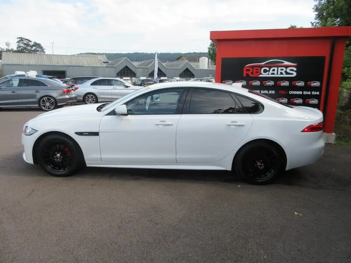 2017-jaguar-xf-20td-r-sport-163ps-saloon-4d-1999cc-big-3