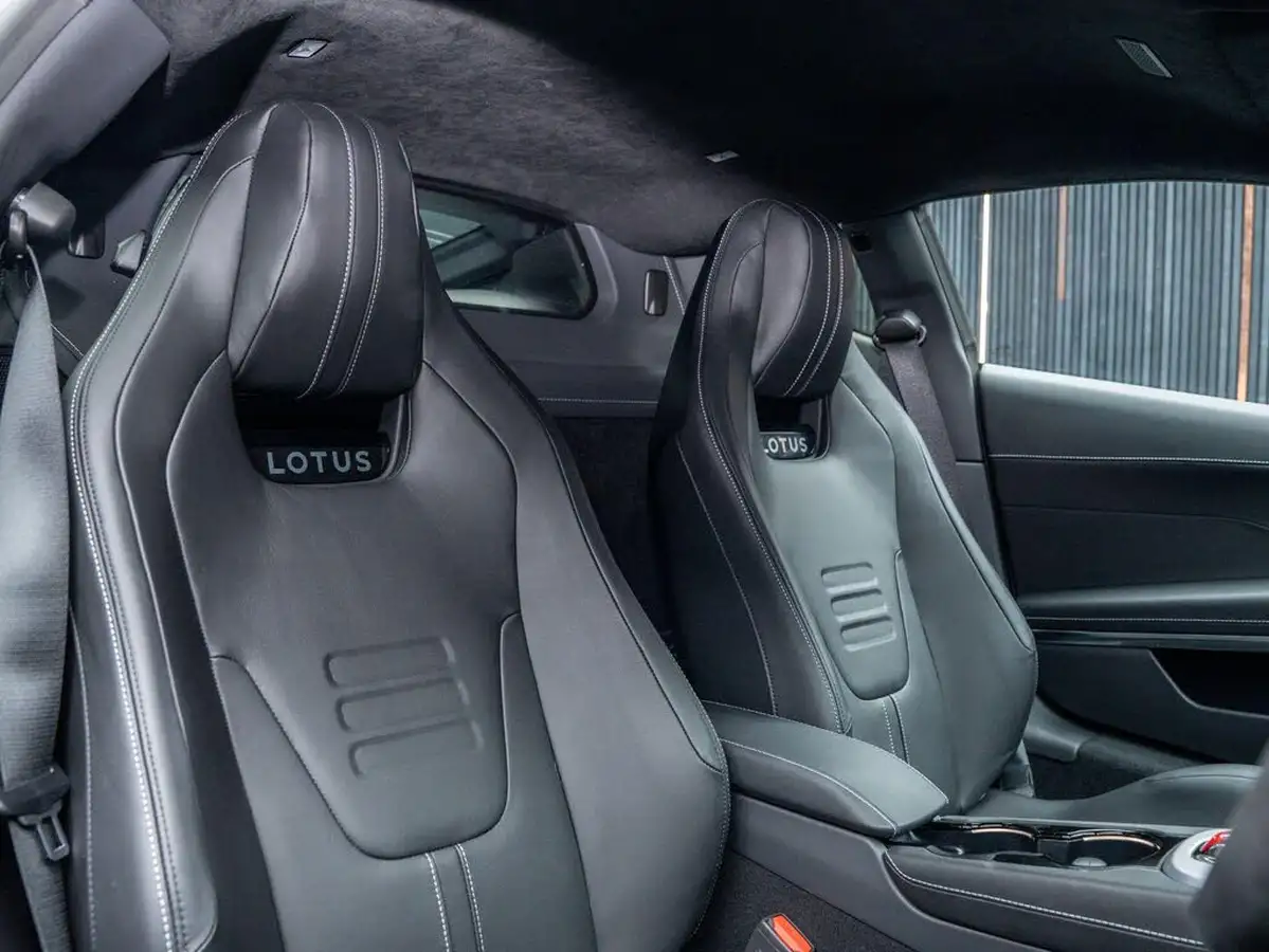2024-lotus-emira-big-33