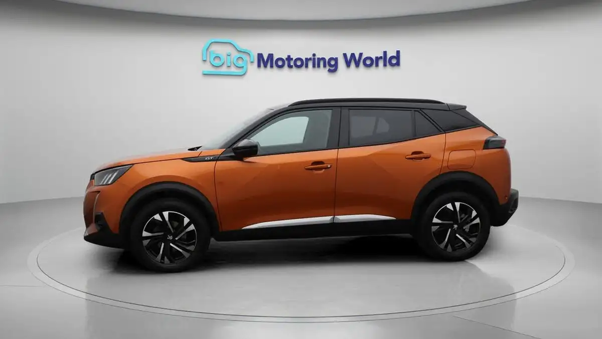 2022-peugeot-2008-suv-12-puretech-gt-big-4