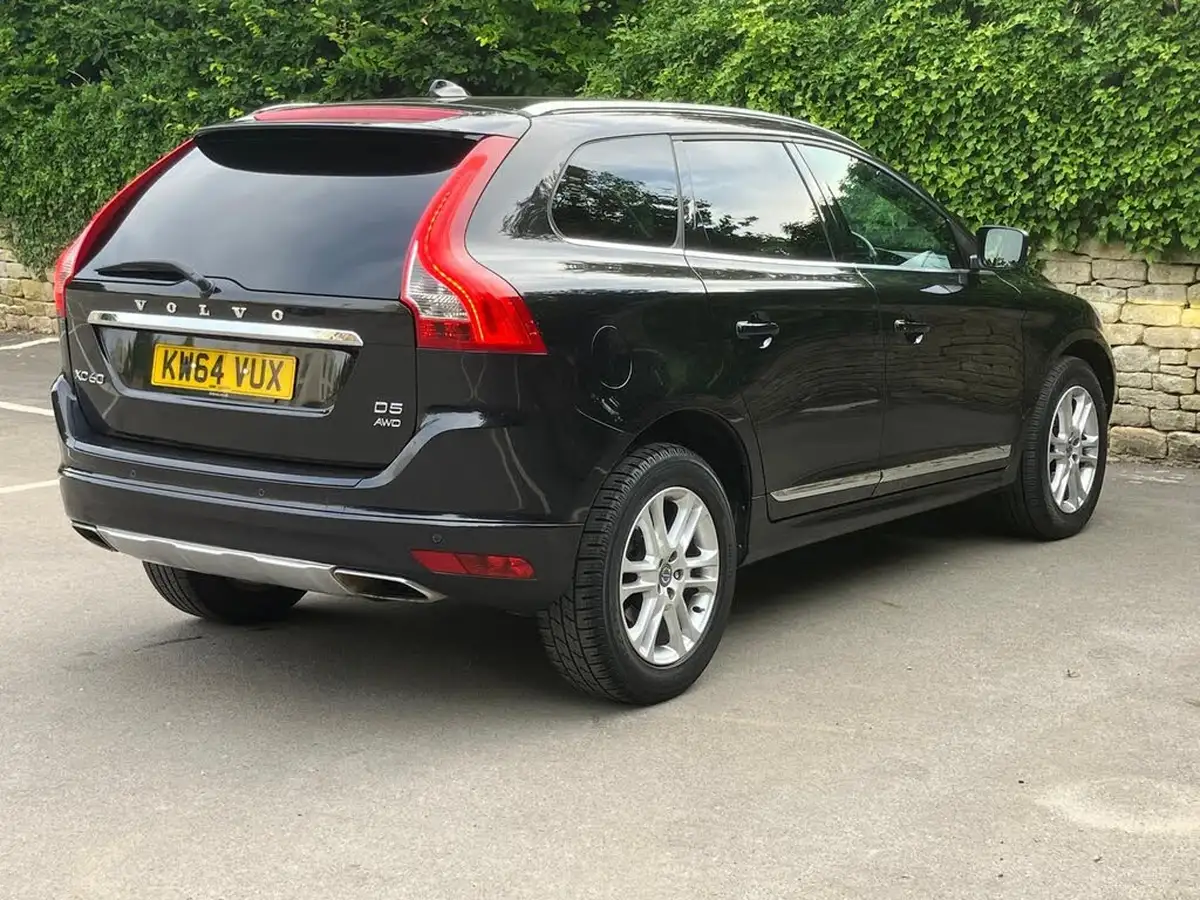 2015-volvo-xc60-24td-d5-se-lux-215bhp-geartronic-big-11