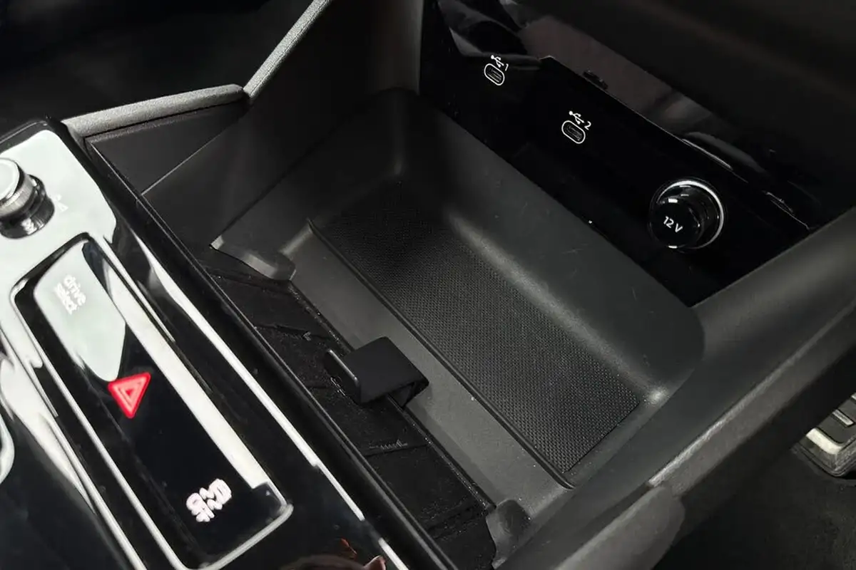 2025-audi-q6-e-tron-e-edition-1-326ps-performance-suv-auto-big-56
