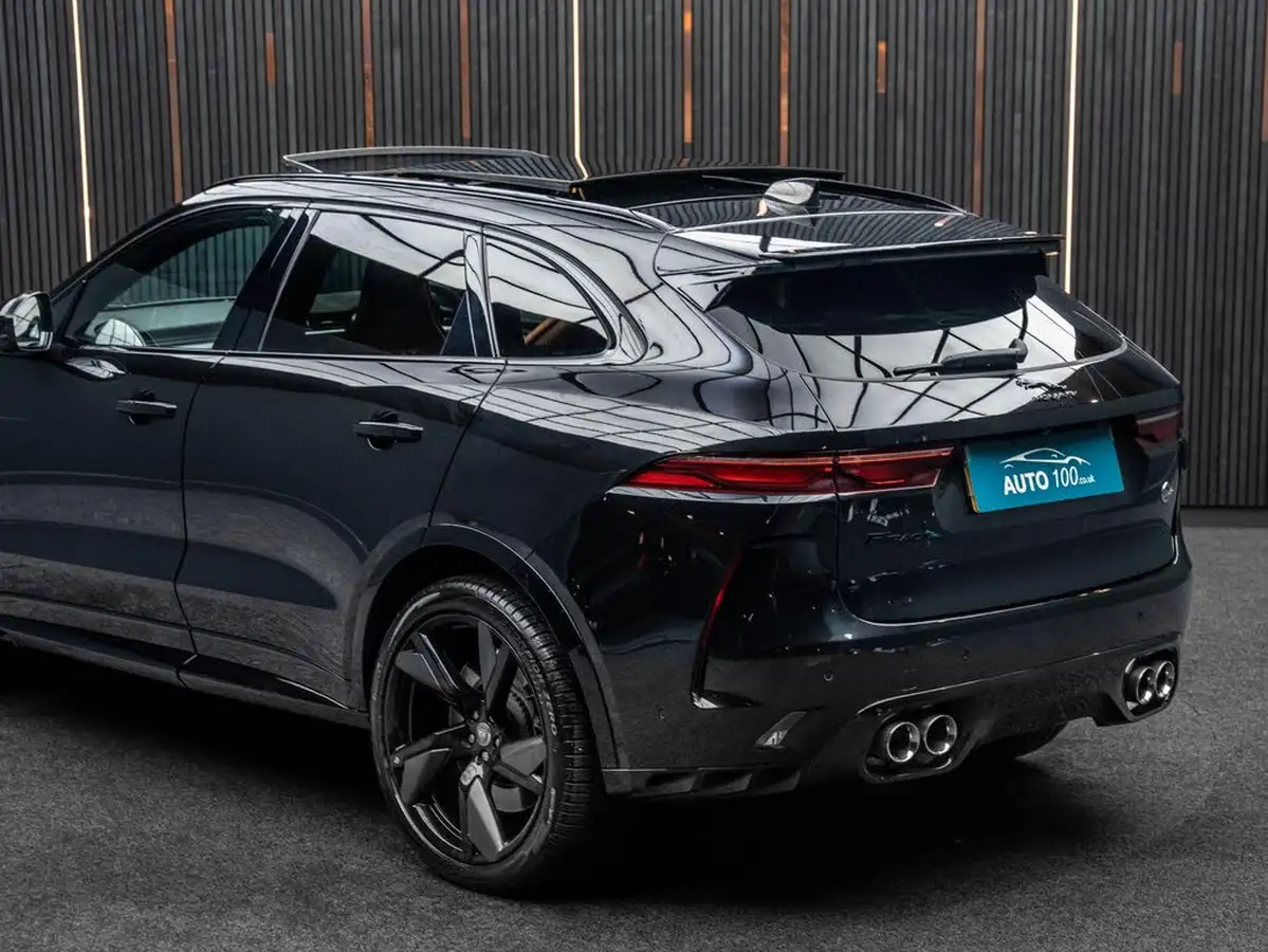 2022-jaguar-f-pace-50-v8-p550-svr-big-18
