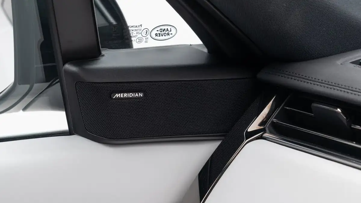 2023-land-rover-range-rover-sport-30-d300-se-big-30