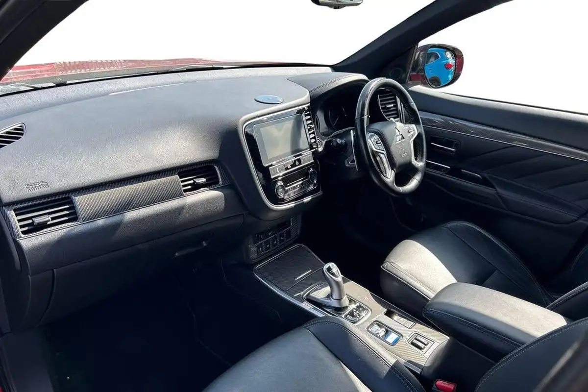 2019-mitsubishi-outlander-24-4h-phev-big-1