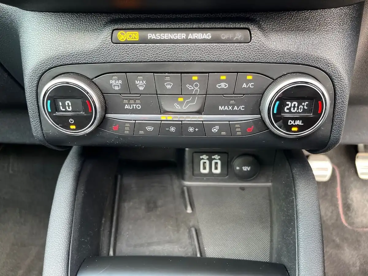 2022-ford-kuga-15-st-line-x-edition-big-35